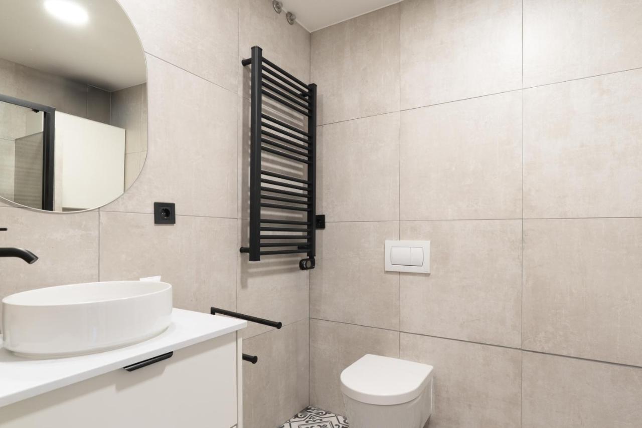 HostWise - Modern Flat in Boavista - 4