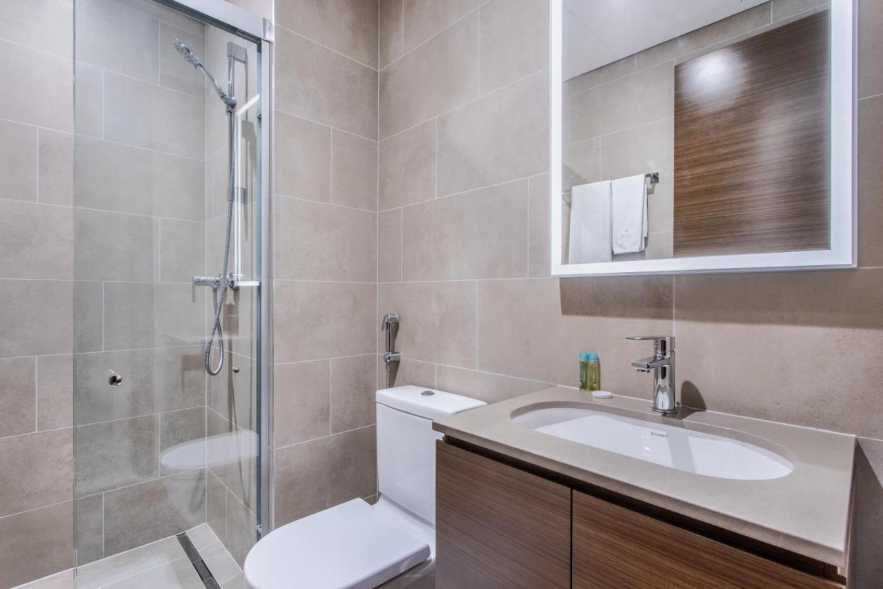 STAY BY LATINEM Luxury 1BR Holiday Home CVR B803 Near Burj Khalifa - 3