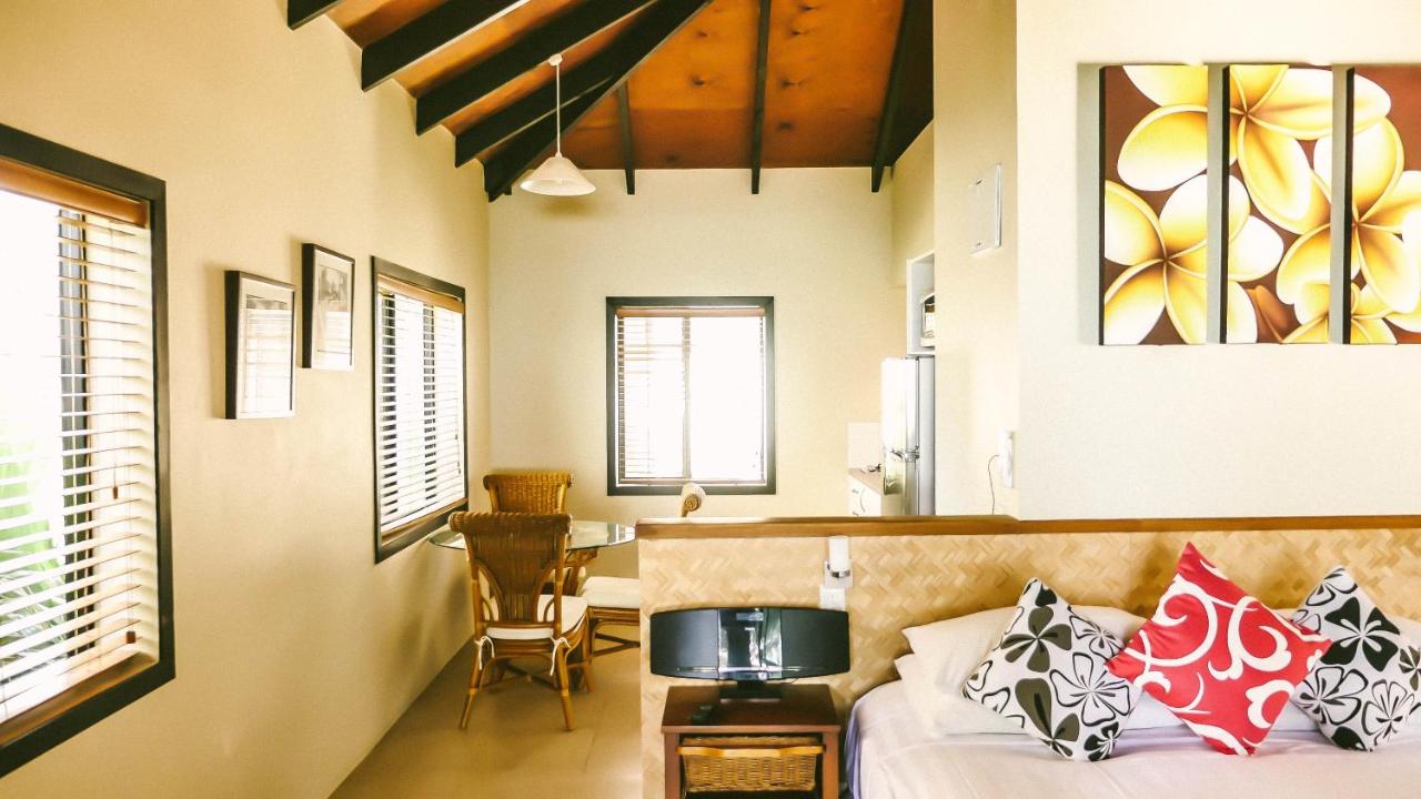 Muri Beach Resort photo