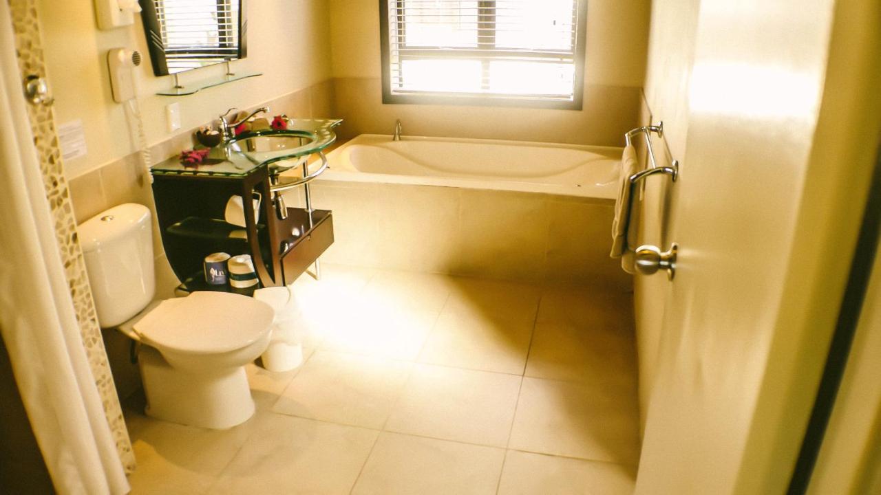 Muri Beach Resort photo