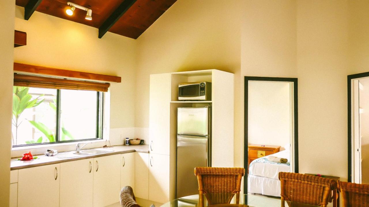 Muri Beach Resort photo