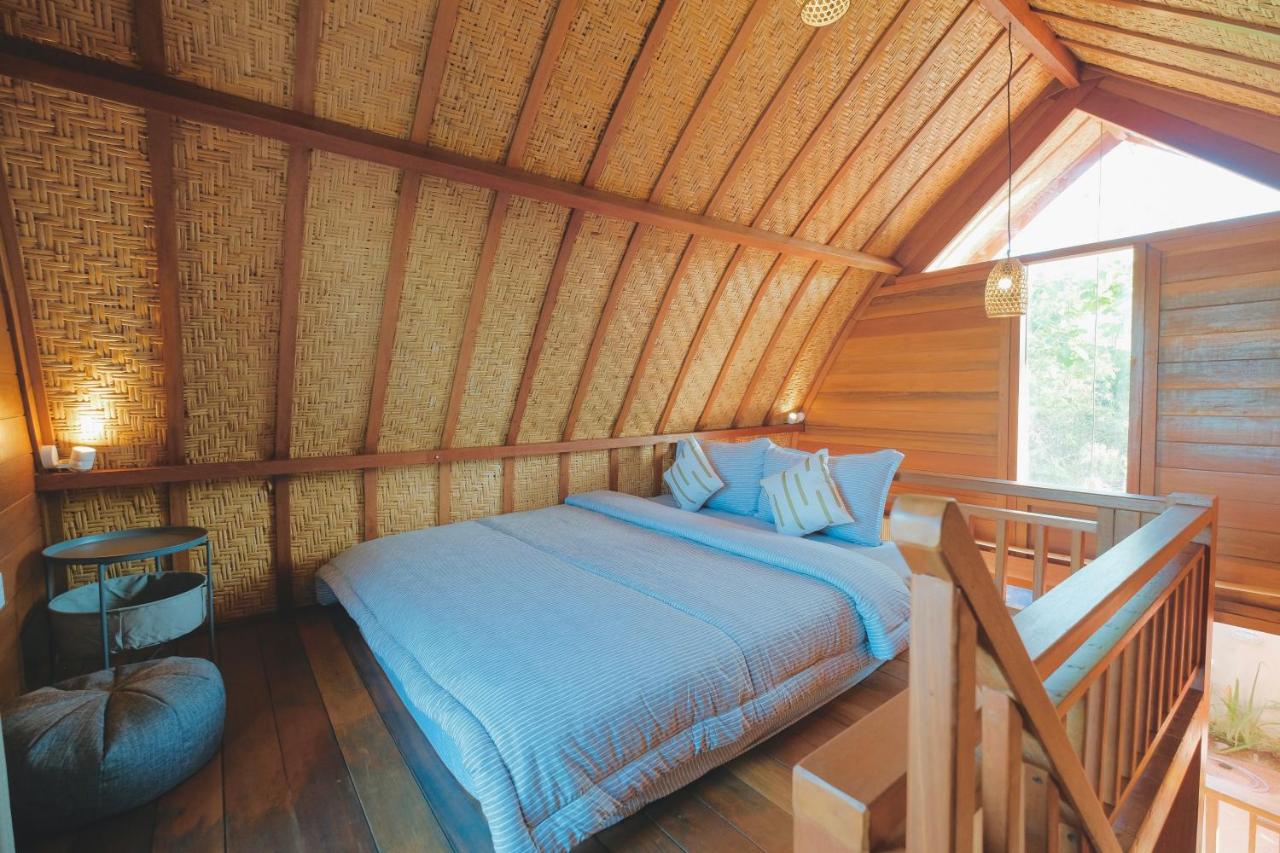 Murna Villa 3, A modern Balinese wooden house 360 GWK view - 4