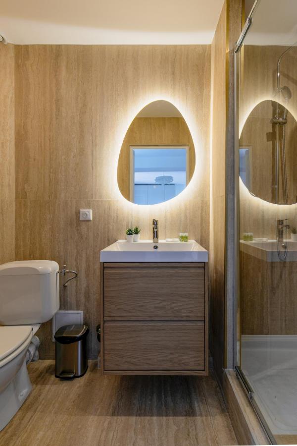 Play ping pong in your magical garden in Paris - 3