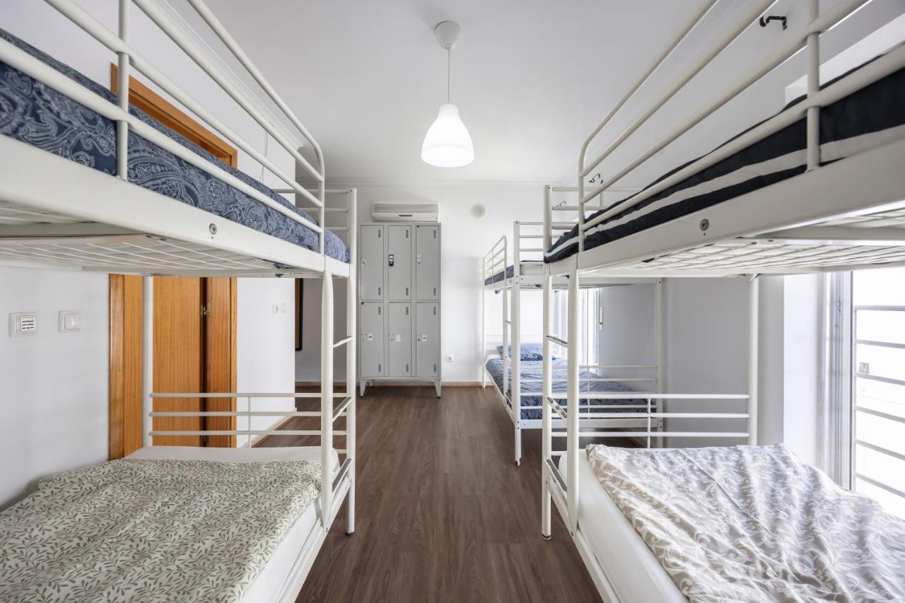 The 17 Party Hostel - 2