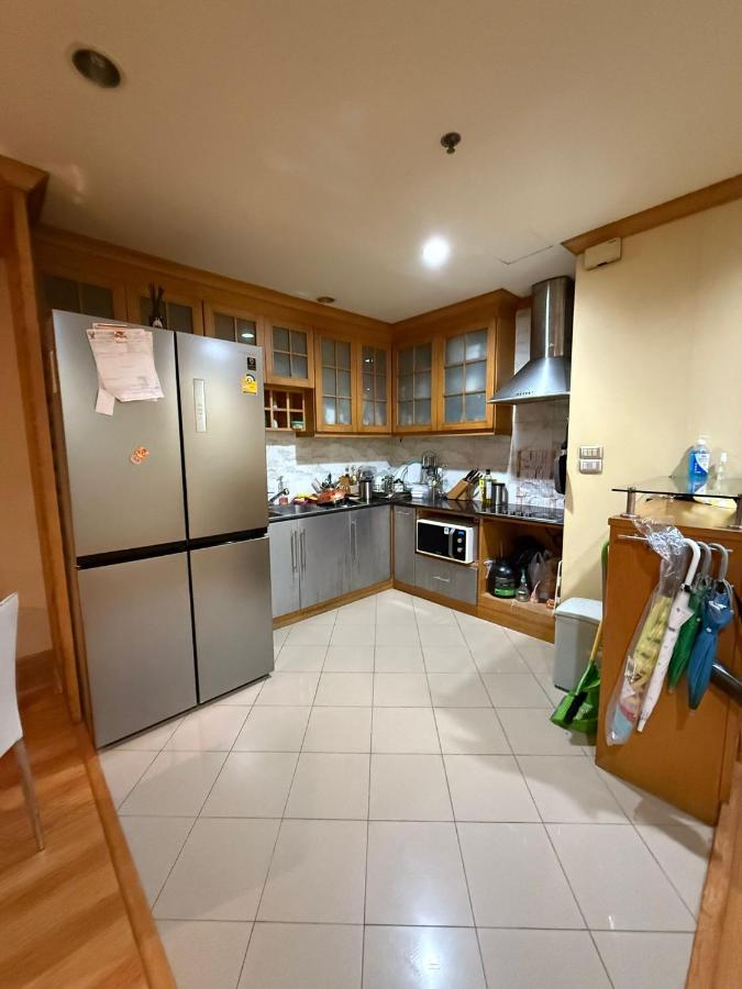 Royal Place Apartments - 2