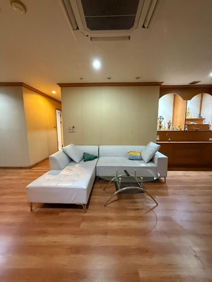 Royal Place Apartments - 5