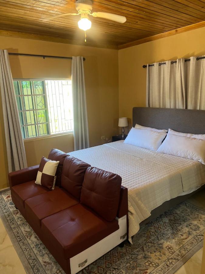 Walk to the beach apartment in Negril 2 bedrooms 2 bathrooms - 2