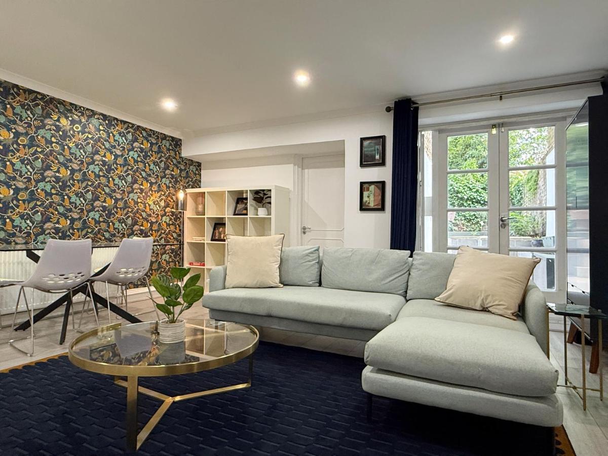 Parker's 2 bedroom apartment in Notting Hill