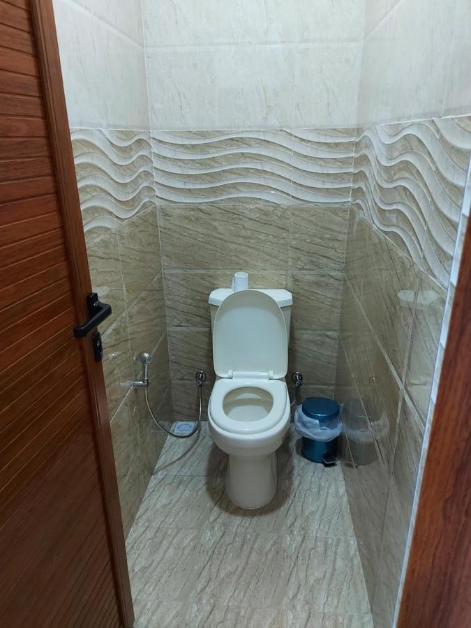 Rs villa 3 share apartment with private room 100mts to the beach and bus stop - 3