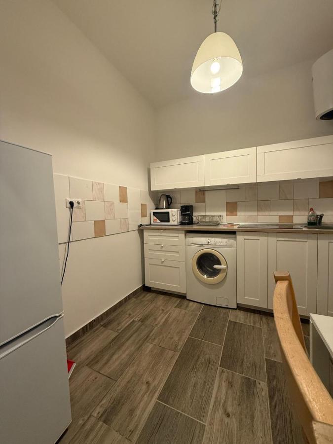 Beautiful apartment in Berlin8 - 4