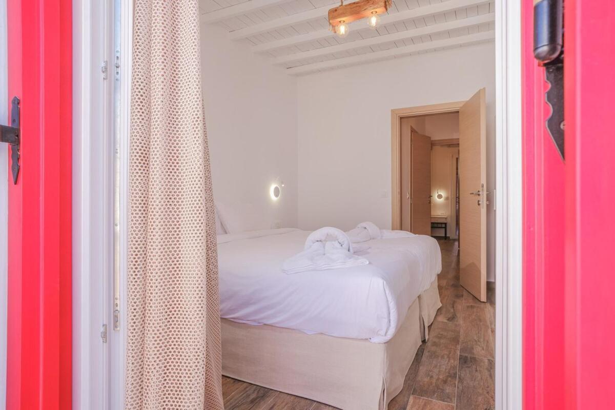 Mykonian Living The Lakka Residence - 2