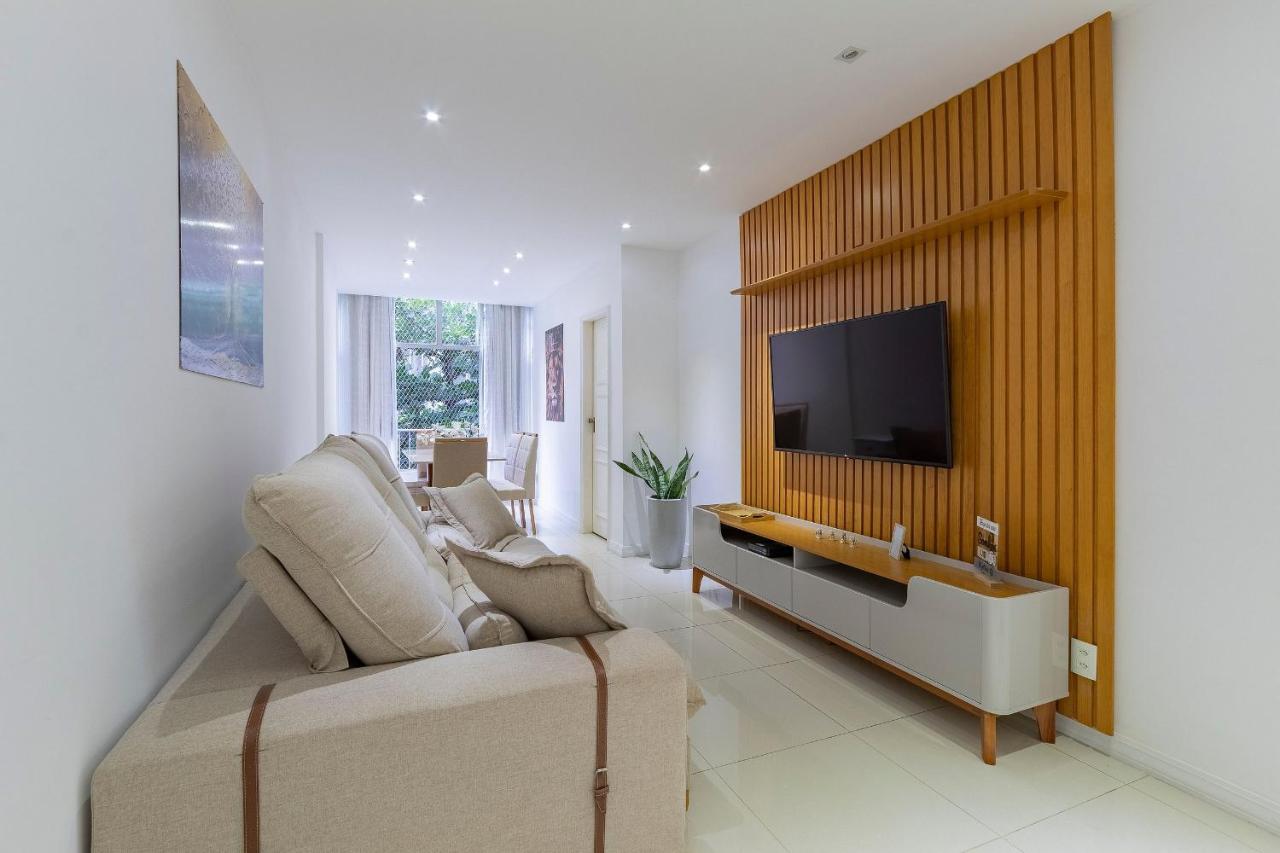 2 min from Copacabana Beach | Spacious & Renovated
