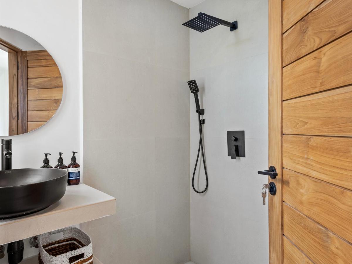 White Residence - Art & Boutique Villas - 3