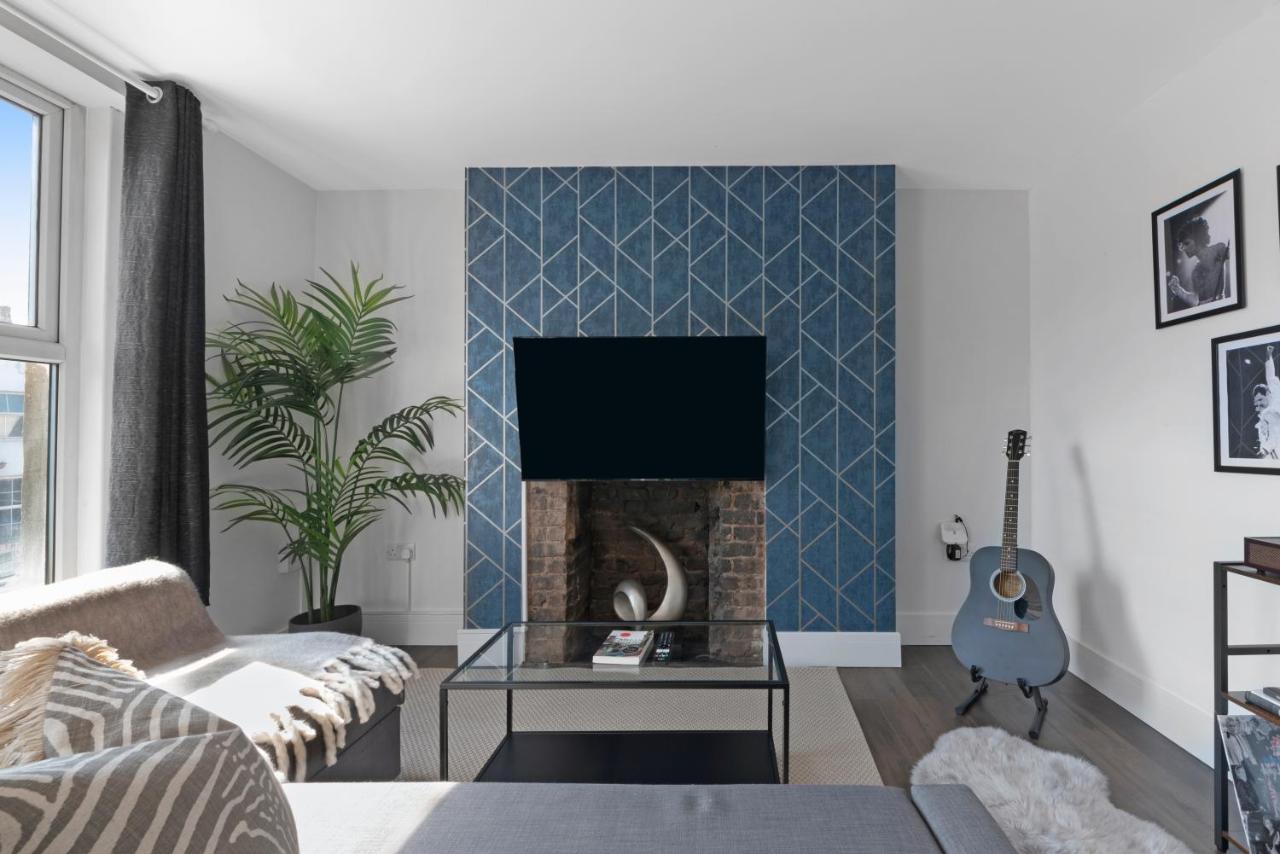 The Camden Loft Apartment - 5