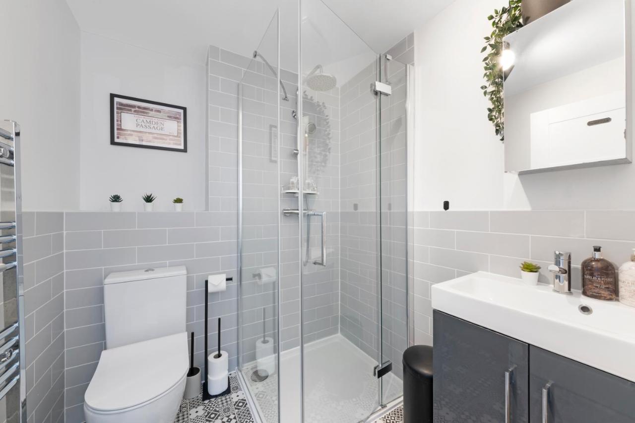 The Camden Loft Apartment - 3