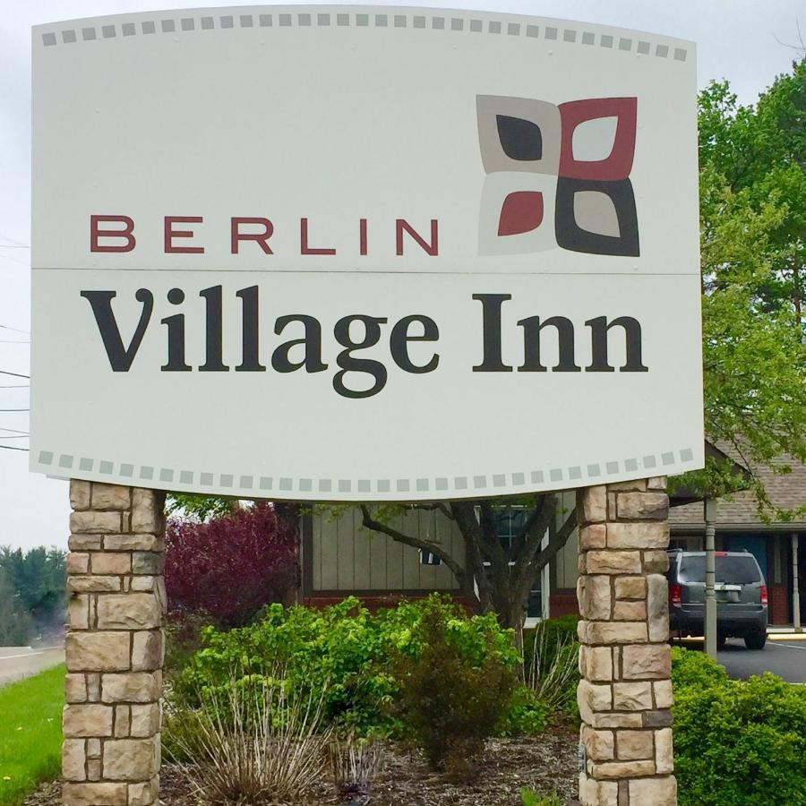 LITTLE VILLAGE MOTEL — photo 19