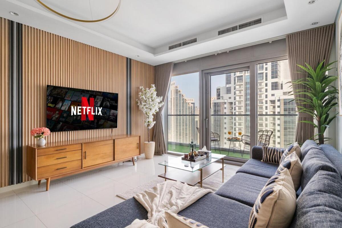 Sky-High Infinity Pool with Burj Khalifa Views - 2