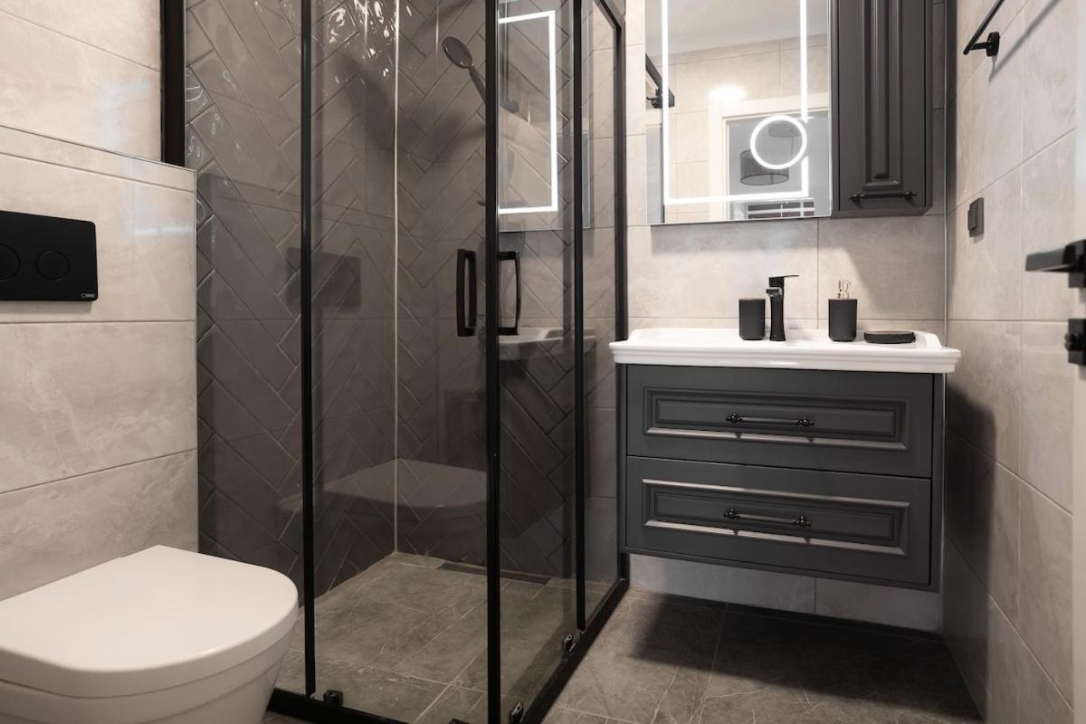 Forest Inspired Designed 1BR Luxury Flat In Tomtom - 3