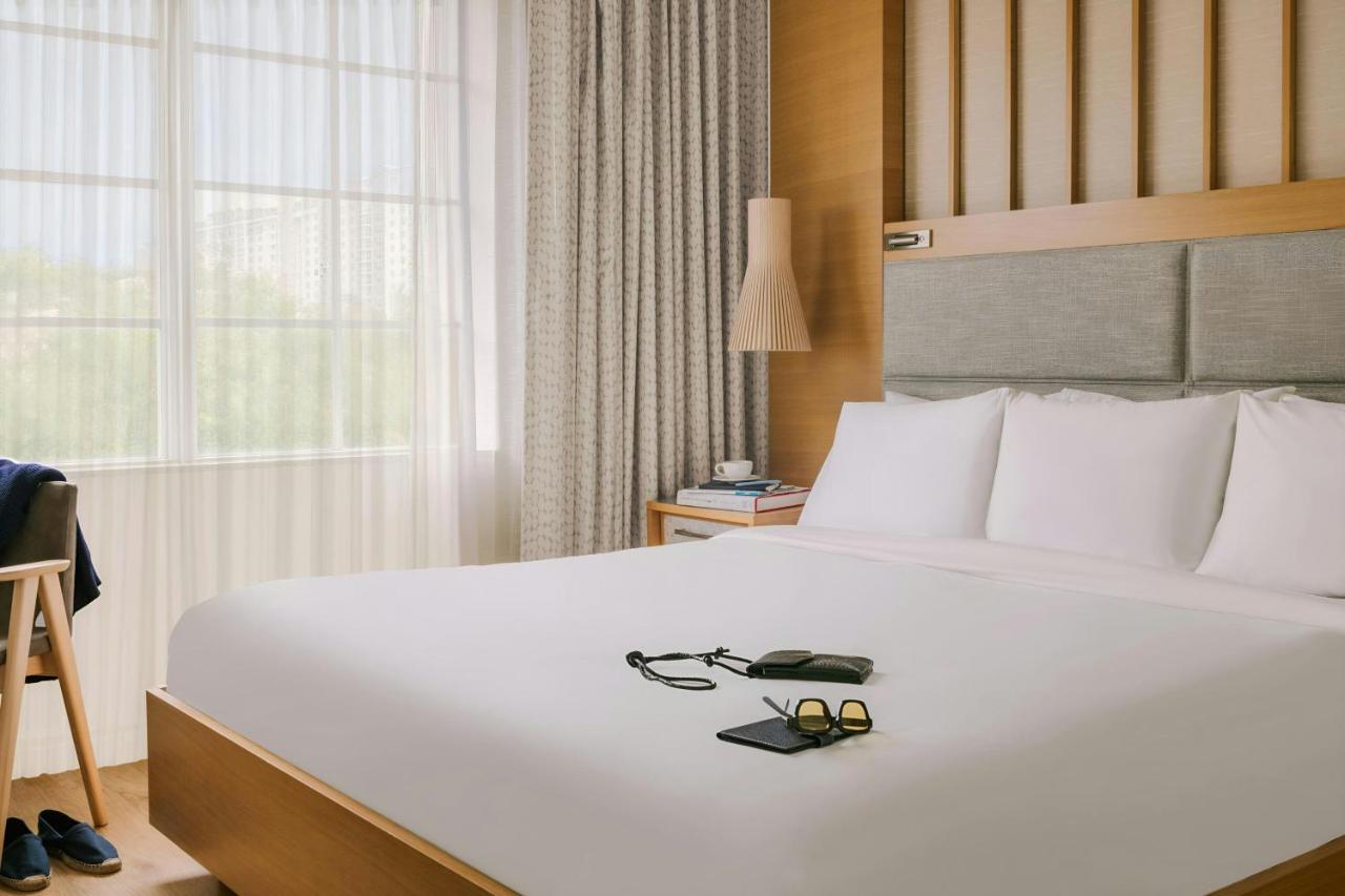 Image: The Abbey Hotel Miami Beach, Sonder by Marriott Bonvoy