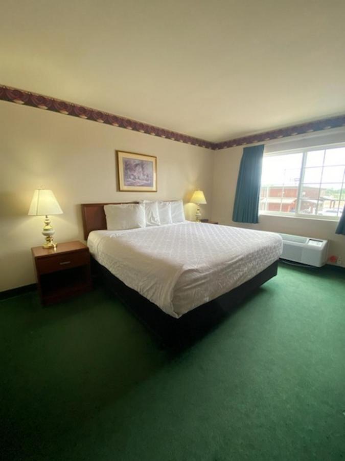 Fairbridge Inn and Suites - Miles City — photo 22