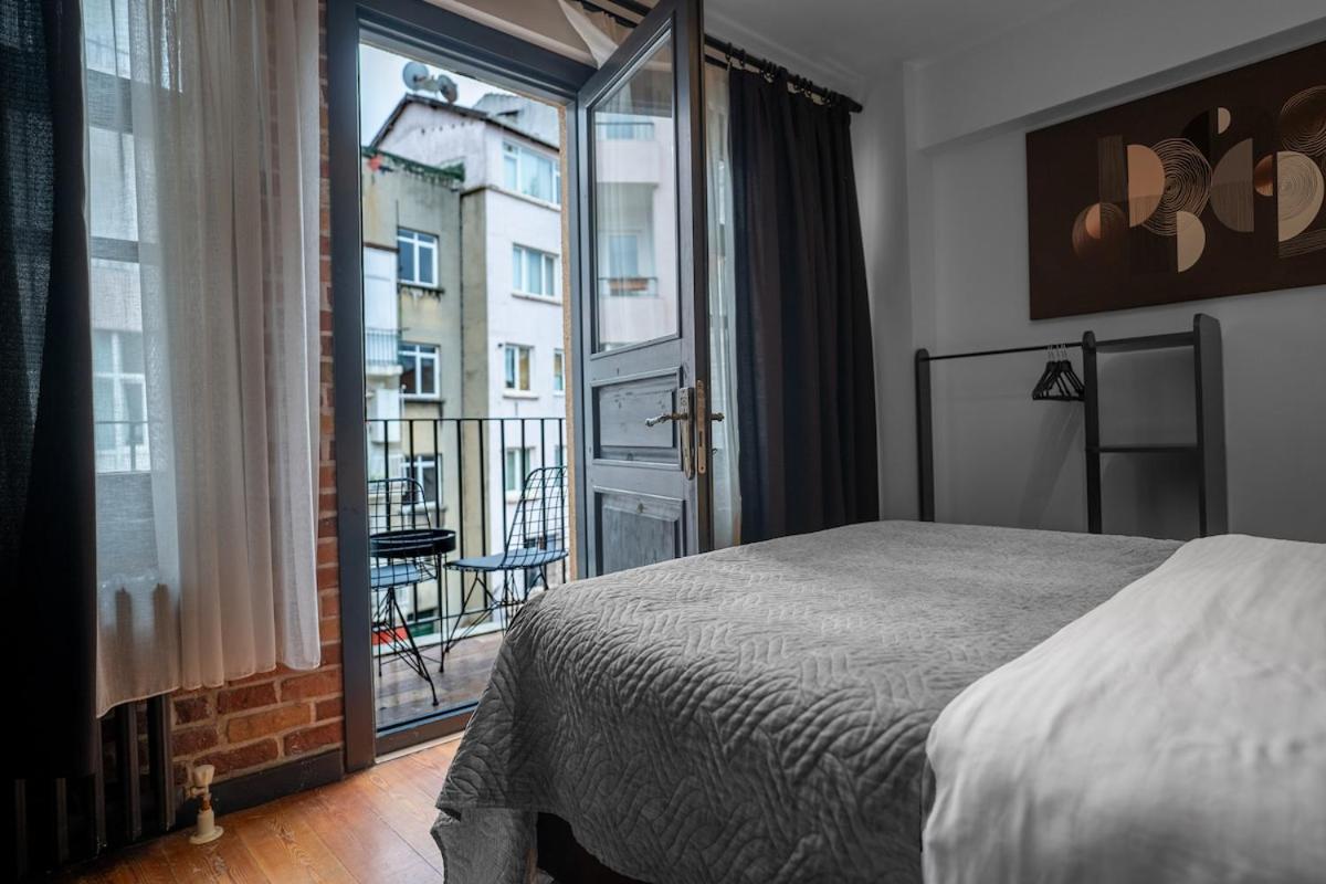 Designed 2BR Rooftop Duplex with Private Terrace - 2