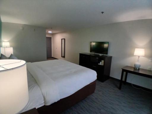 Clairmont Inn & Suites — photo 10