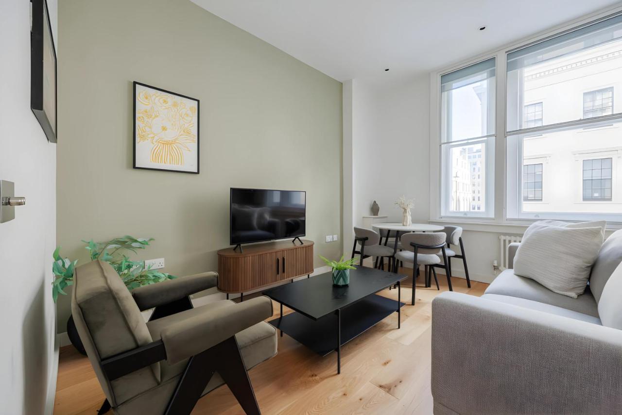 Soho and Covent Garden Luxury Living for 4 in 1-Bedroom Flat