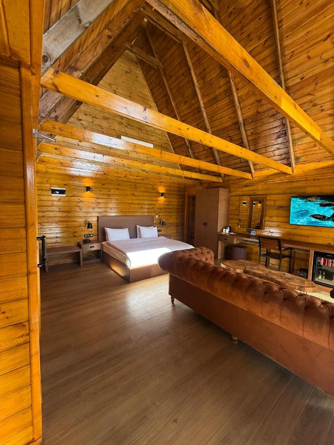 Superior Bungalow