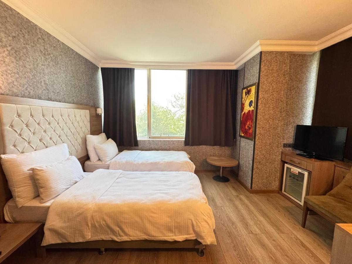 Deluxe Çift Kişilik veya İki Yataklı Oda
