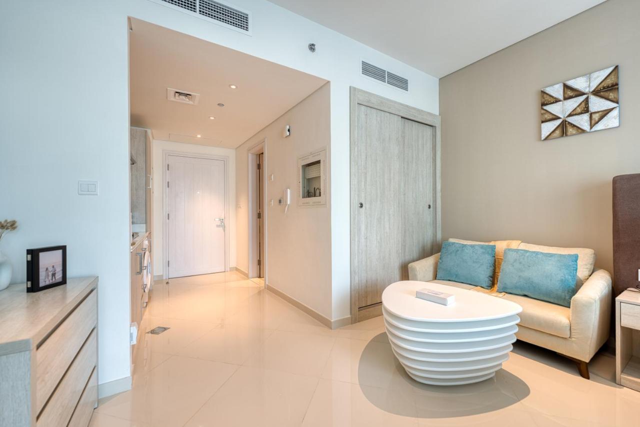 Beachfront Studio Right by Nakheel Mall - 5