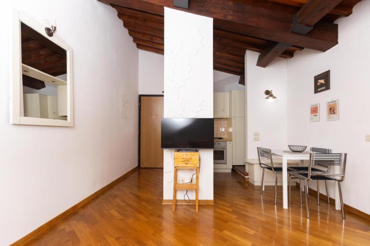 Fabio's Rustic Flat - 5