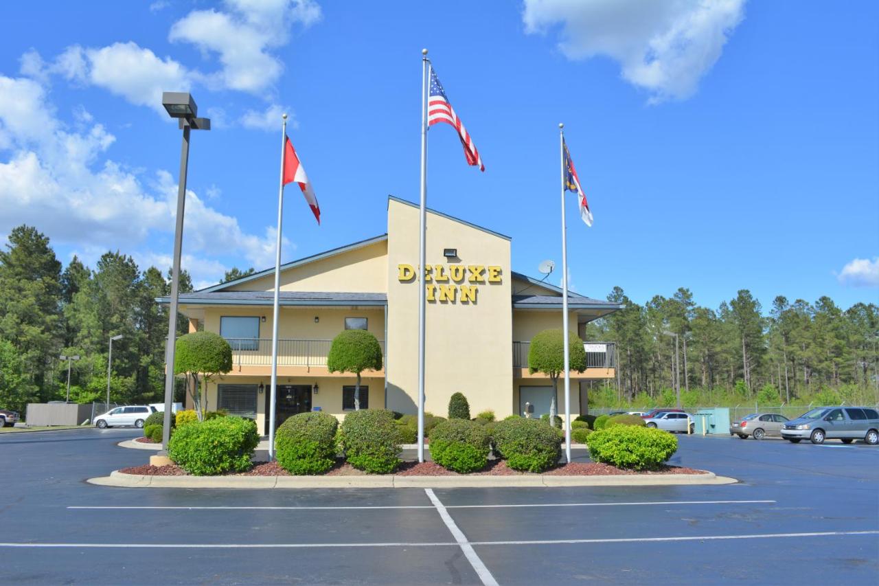 Image: Deluxe Inn - Fayetteville I-95