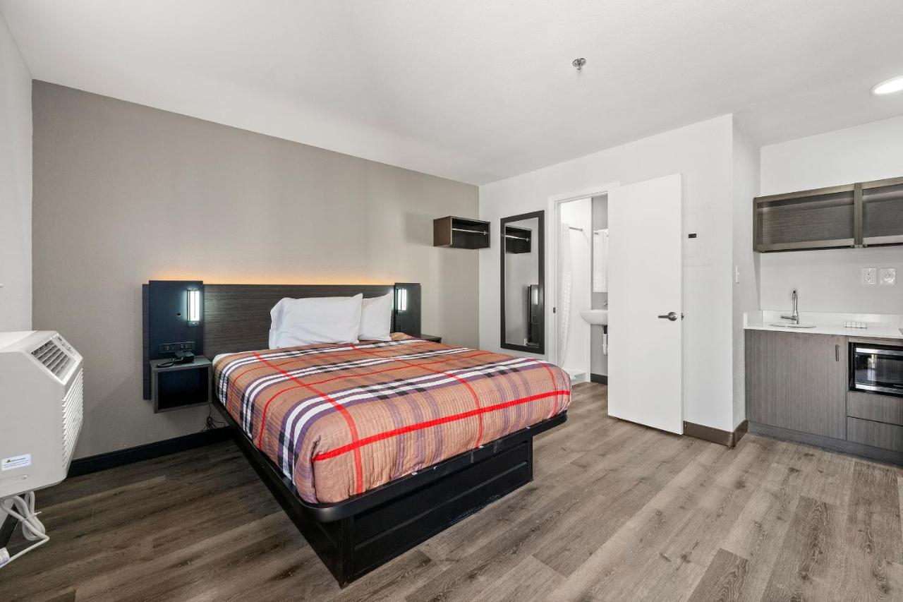 Superior Creek Lodge Move in special 310$(WIFI COMING SOON) — photo 7