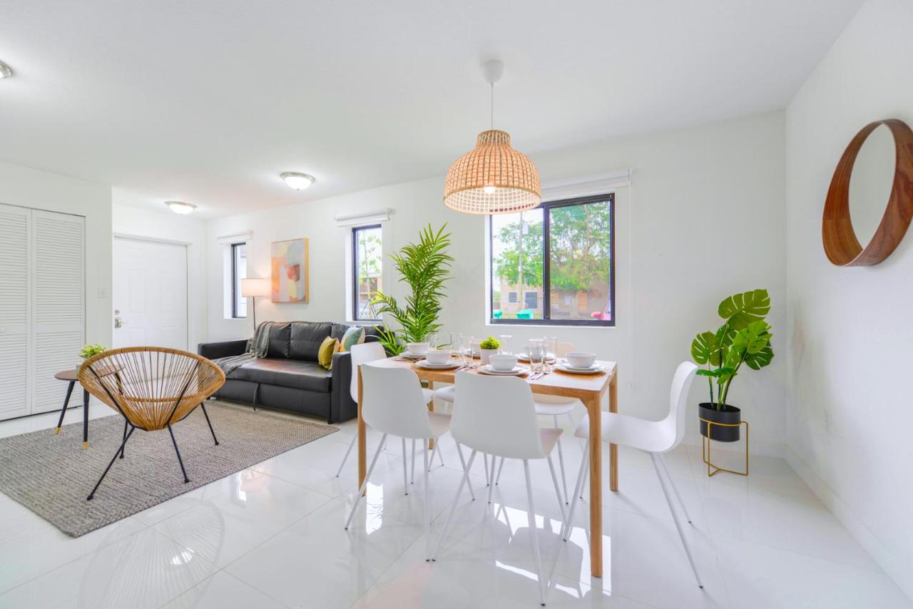 Prime Location Duplex for a Relaxing Stay - 2