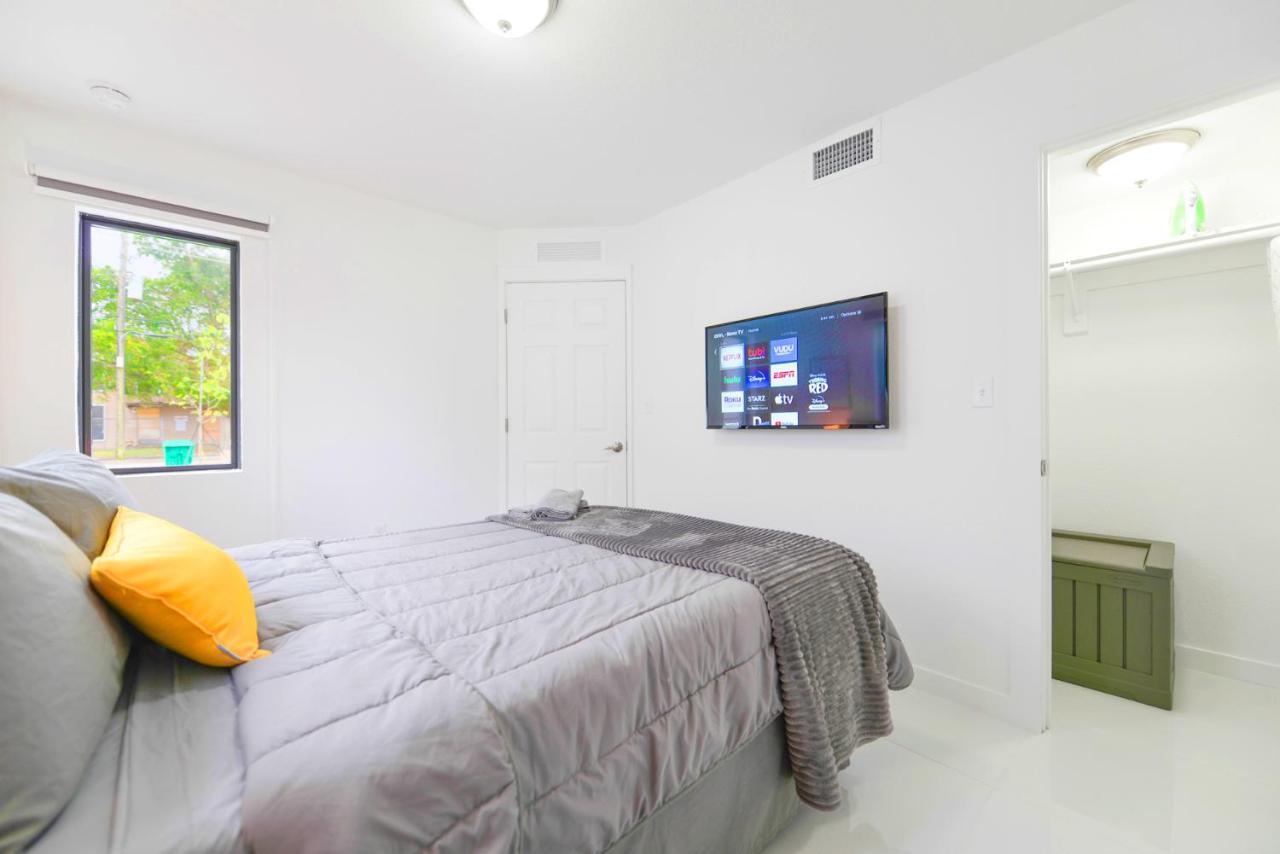 Prime Location Duplex for a Relaxing Stay - 3