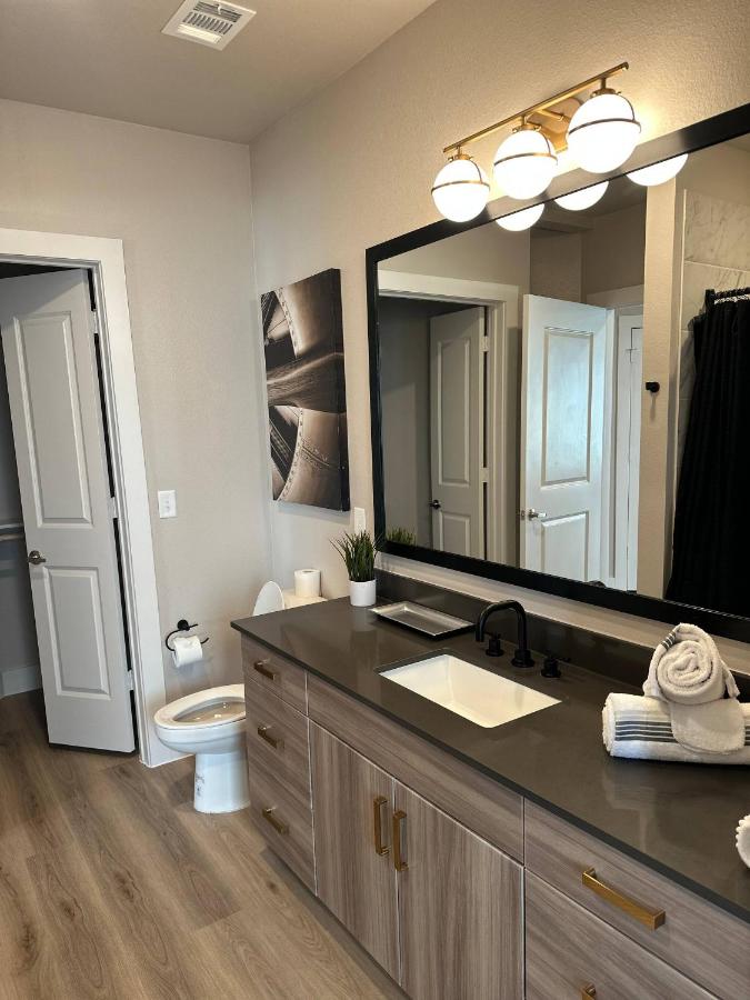 Texas: Rustic-Chic Resort-Style Apt w/ Pool - 3