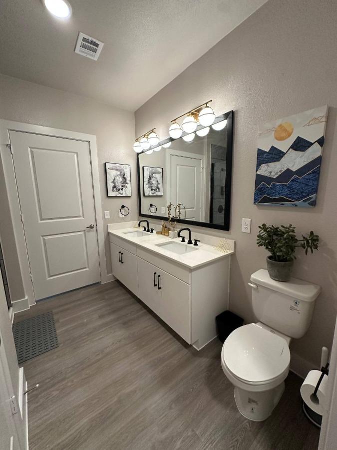 Goldy | Big Group Stay, Game Room, Coworking, Pool - 4