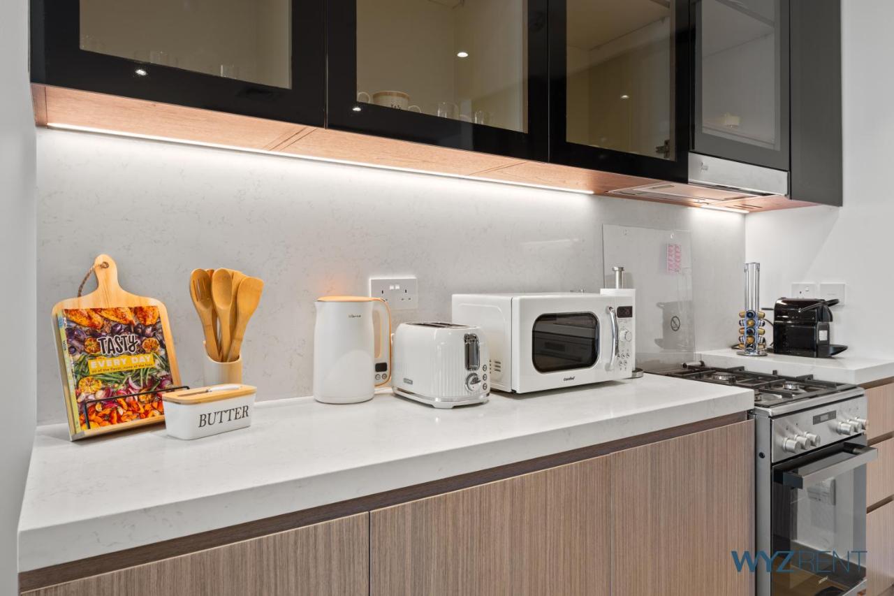 Boho Bayfront 1BR in La Sirene 2 Seaport View - 3