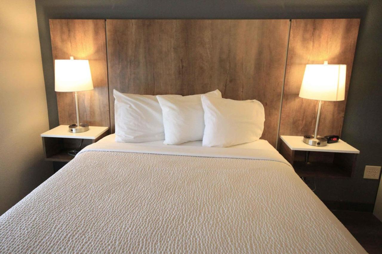 Extended Stay Hotel — photo 13