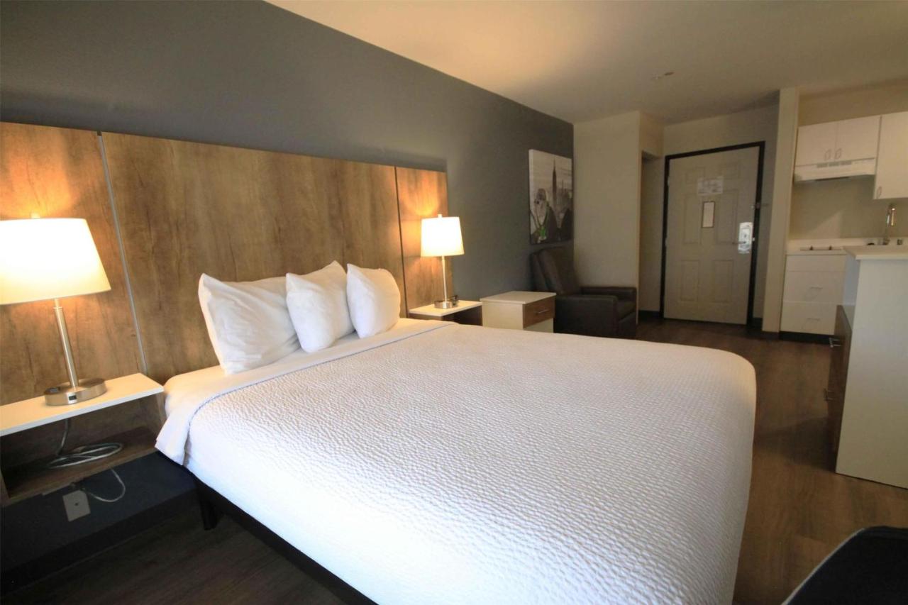 Extended Stay Hotel — photo 12