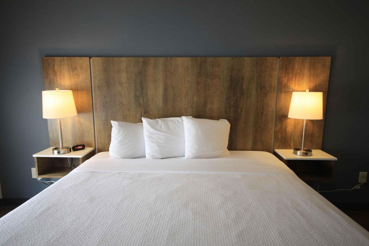 Extended Stay Hotel — photo 24