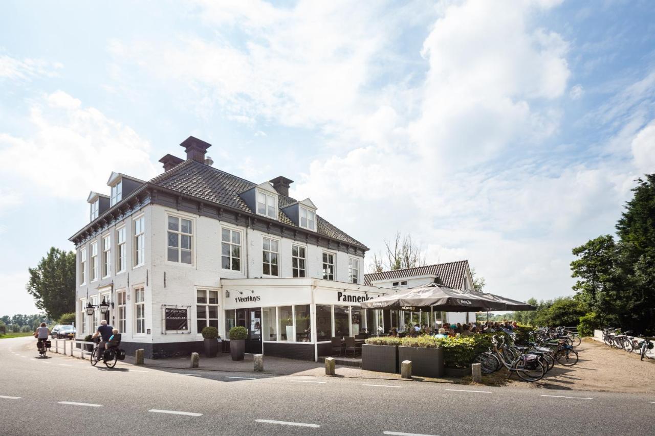 Het gebouw waarin het hotel zich bevindt