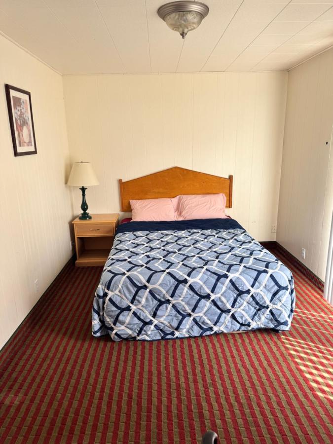 Fairmount Motel — photo 14