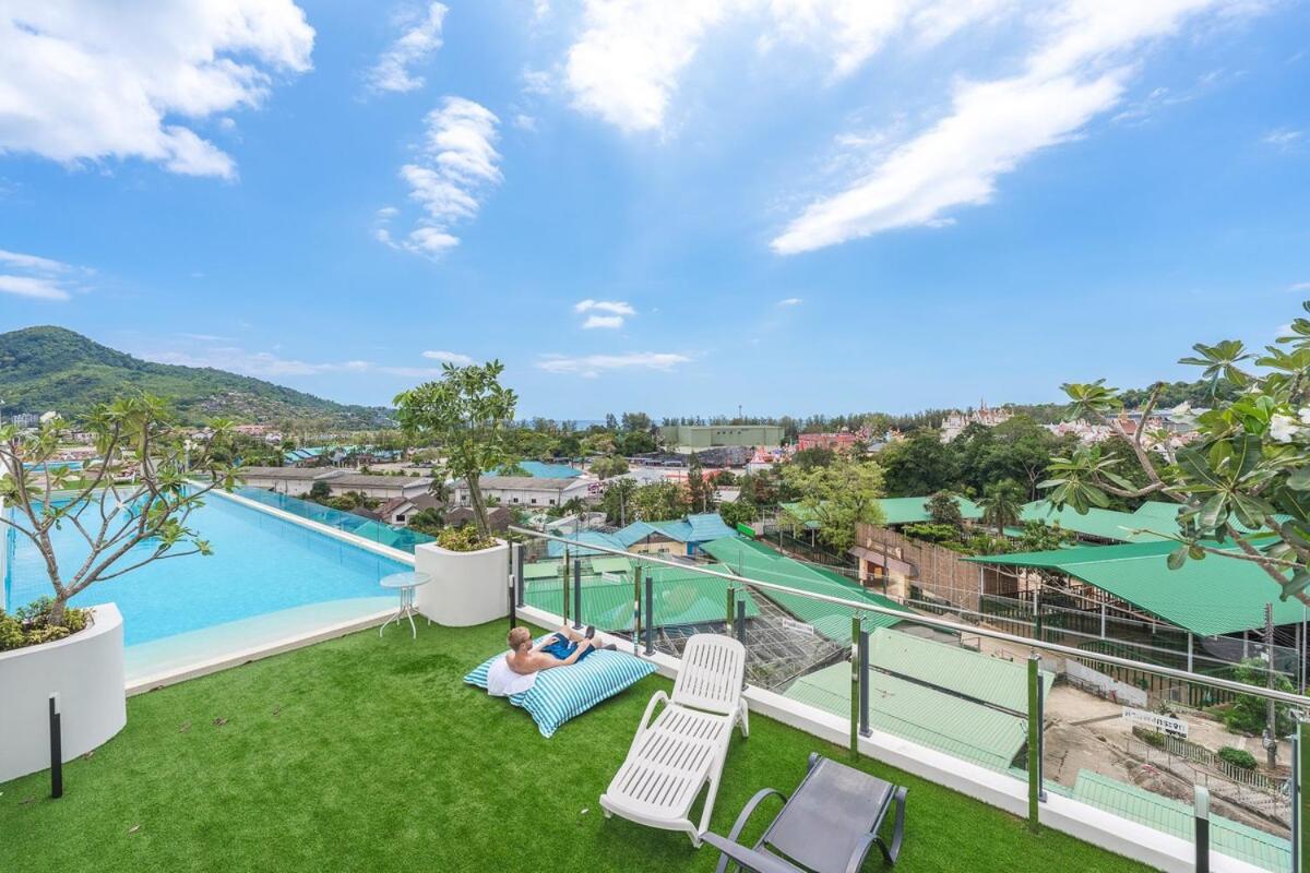 C190 Sleek 1BR with Infinity Pool, Gym, Rooftop - 4