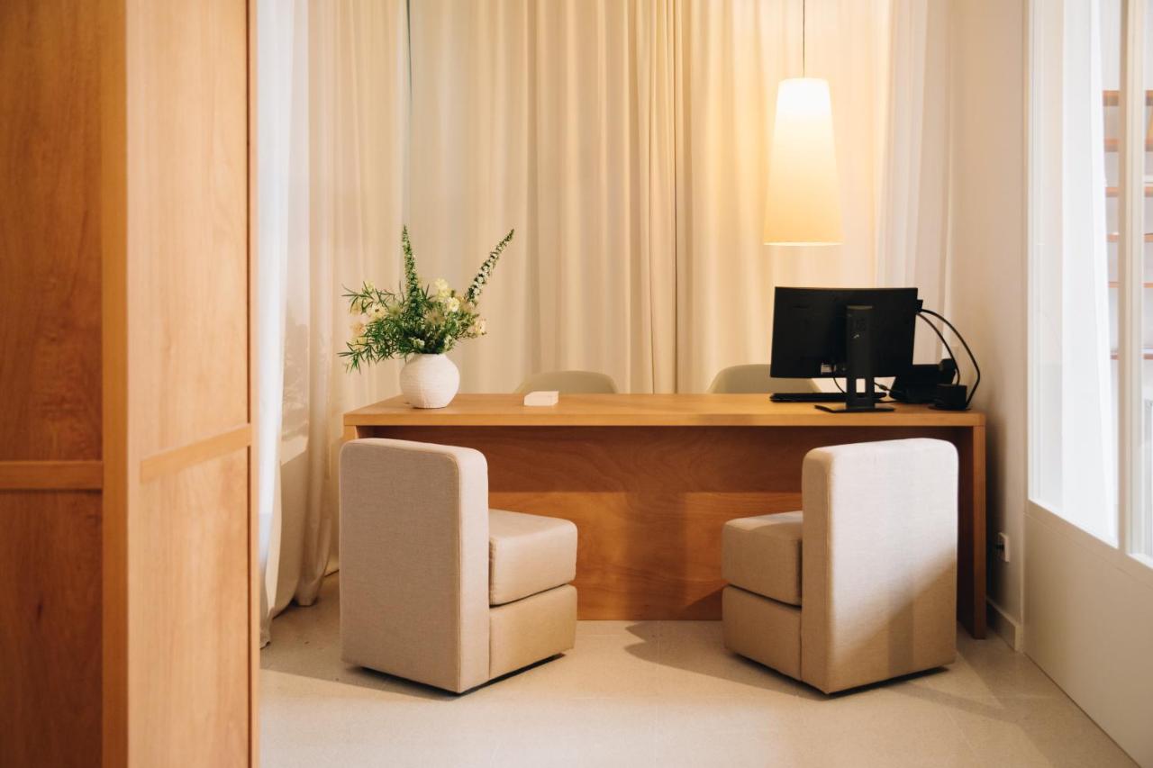 H La Paloma Boutique - 4