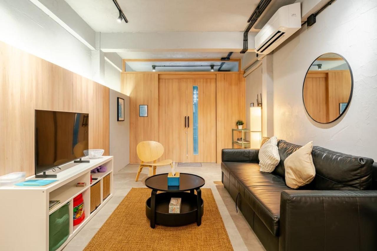 Rare Bangkok Townhouse Perfect for Groups, 8 mins to Train - 2