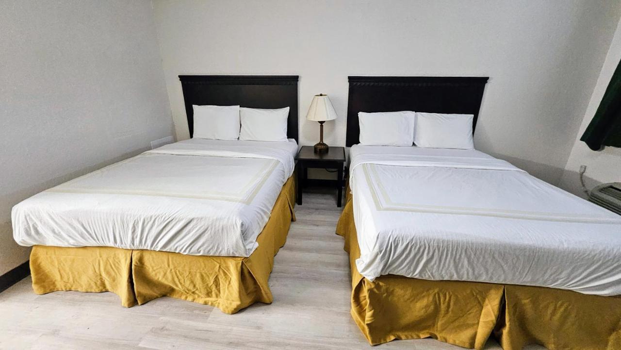 Budget Inn — photo 8