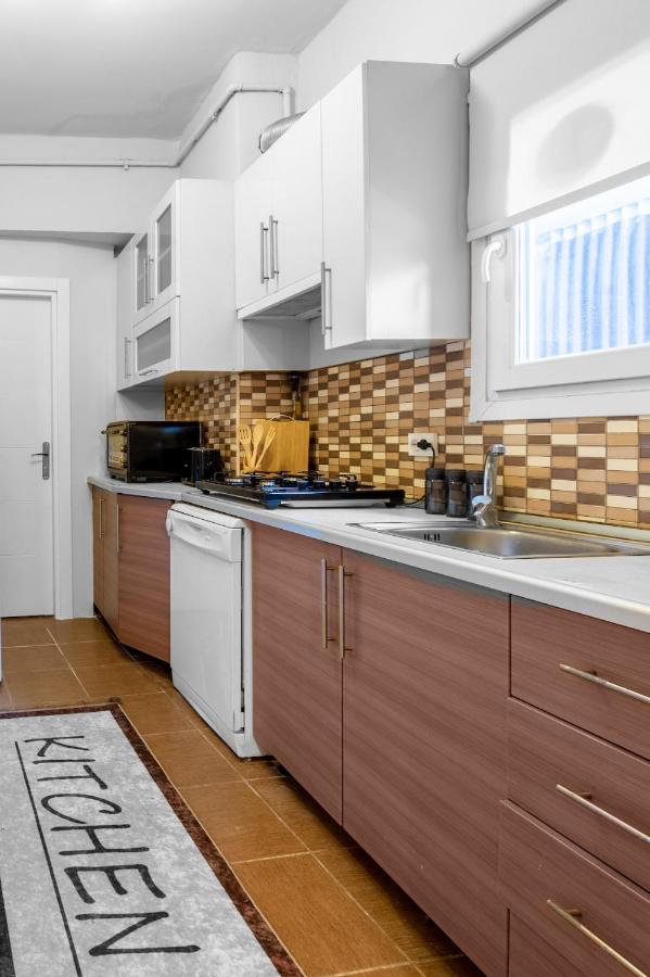 Fully Equipped & Modern Designed Spectacular 3BR - 4