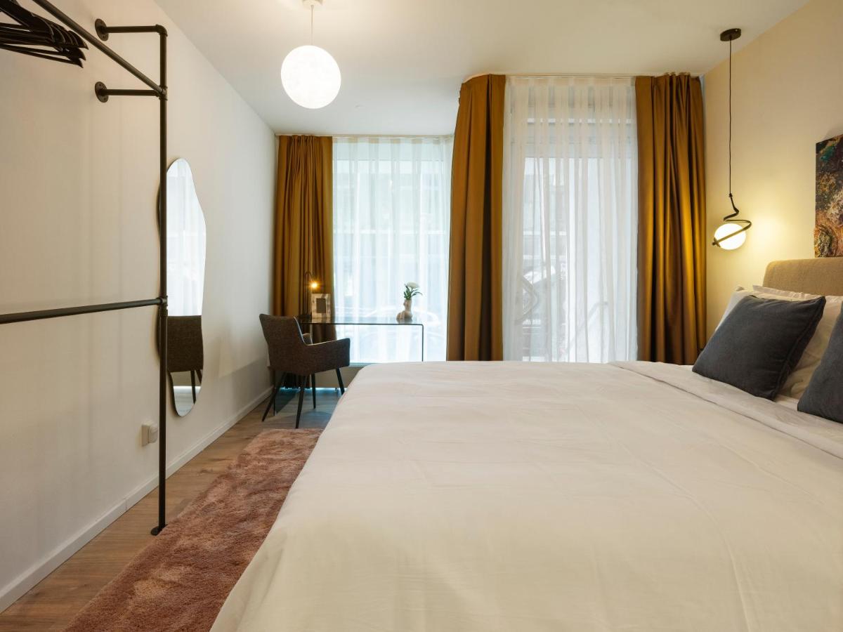 ALEXA Chic Design Apart up to 5 persons - Paid Parking - Superfast Wifi - 2