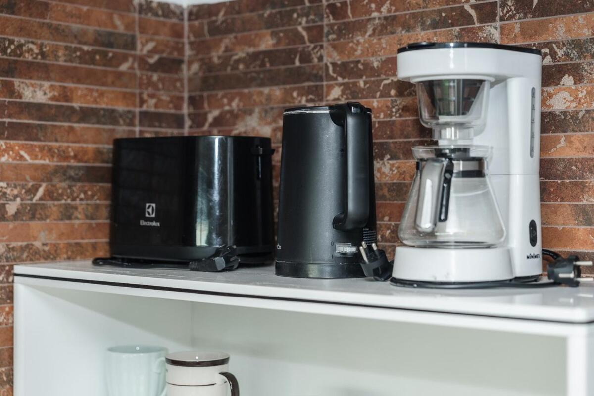 C195 Romantic 1BR Ocean Views Cozy & Bright - 4